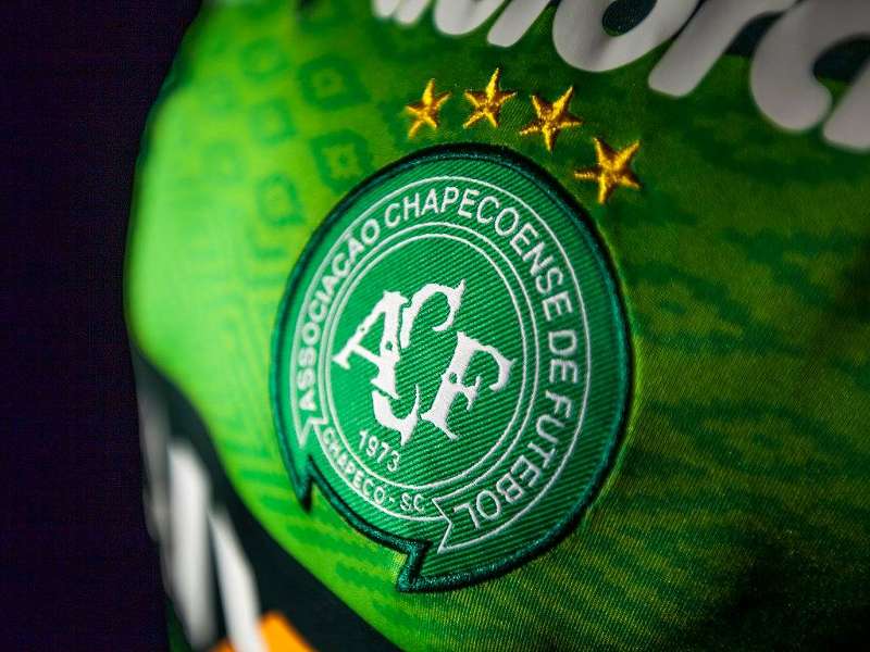 Hormati Korban Tragedi Chapecoense Ubah Logo Tim Goal Com