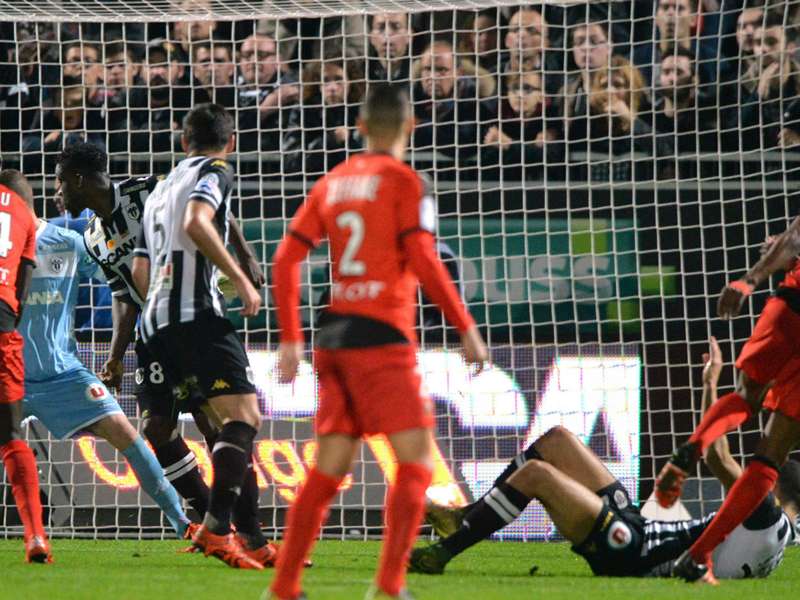 Laporan Pertandingan Angers Sco 0 2 Rennes Goal Com