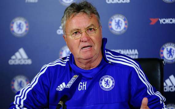 It Doesn T Work In England Hiddink Questions Van Gaal And Guardiola S Tactics Goal Com Guus hiddink en louis van gaal zijn morgen de blikvangers op boxing day, de dag na kerstmis waarop in engeland traditioneel volop wordt gevoetbald.