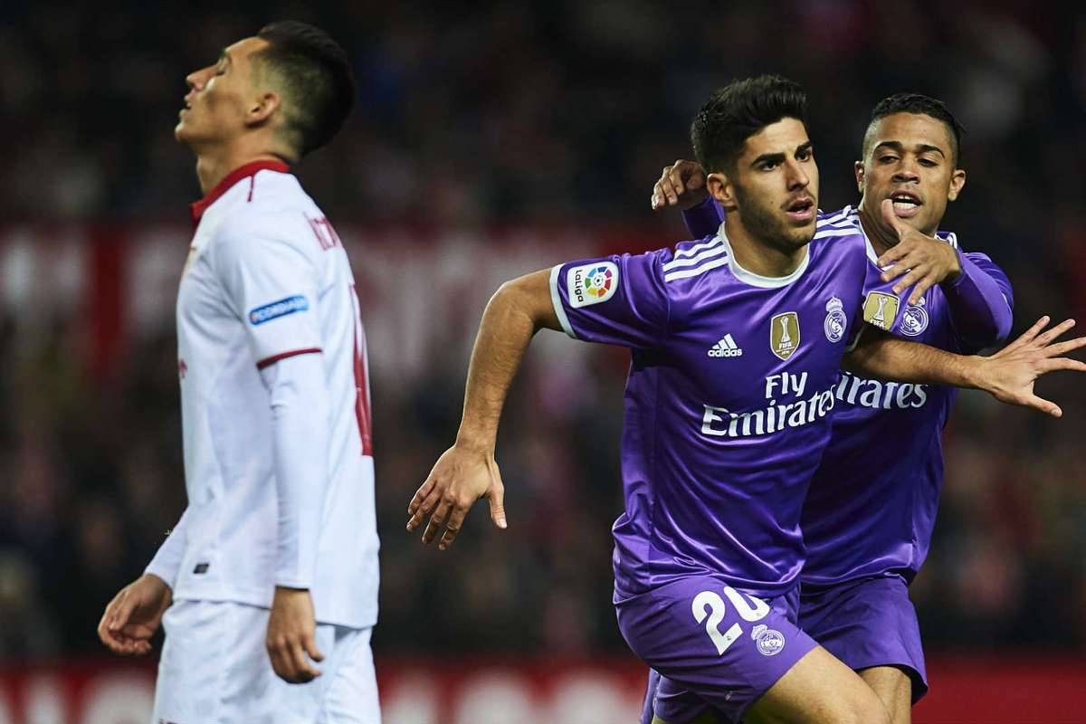 メッシ以来の左足 と称されるアセンシオ レアル マドリーと長期の契約延長へ Goal Com