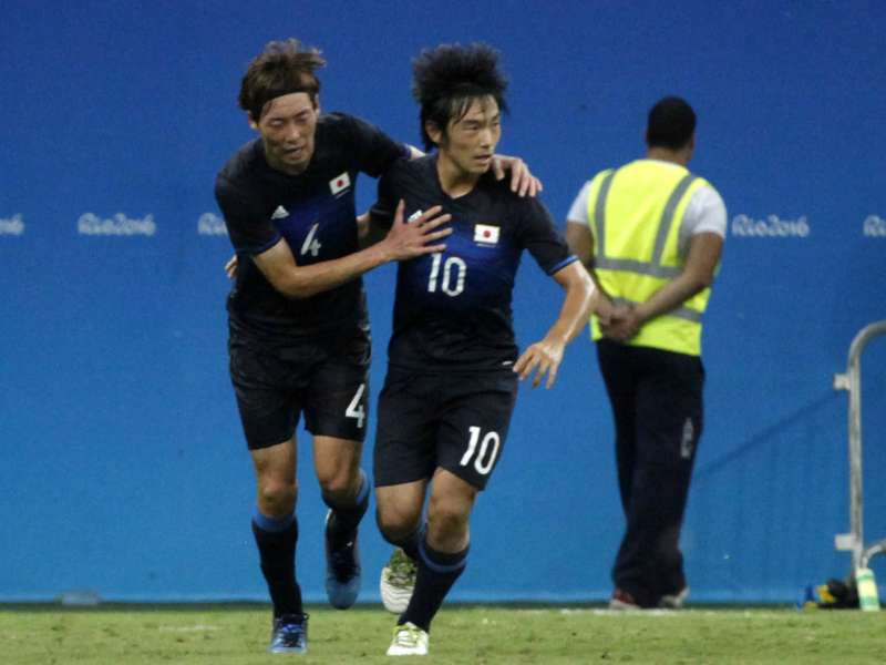 リオ五輪日本代表が浅野 中島の得点でコロンビアに引き分け 決勝t進出へ望み Goal Com リオ五輪日本代表が浅野 中島の得点でコロンビアに引き分け 決勝t進出へ望み Goal Com