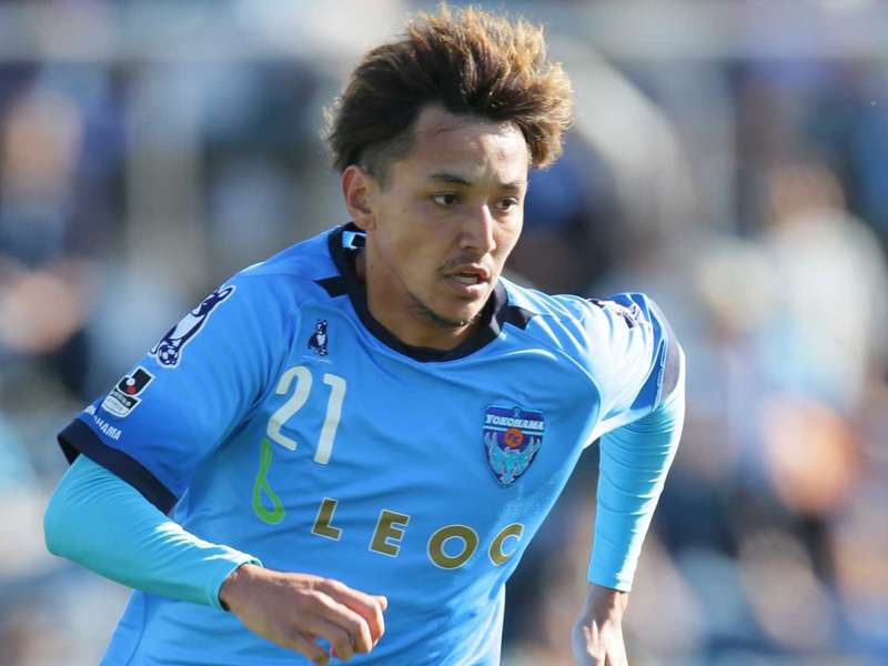 徳島df大﨑玲央が入籍 人間として責任感を持ち成長していきたい Goal Com