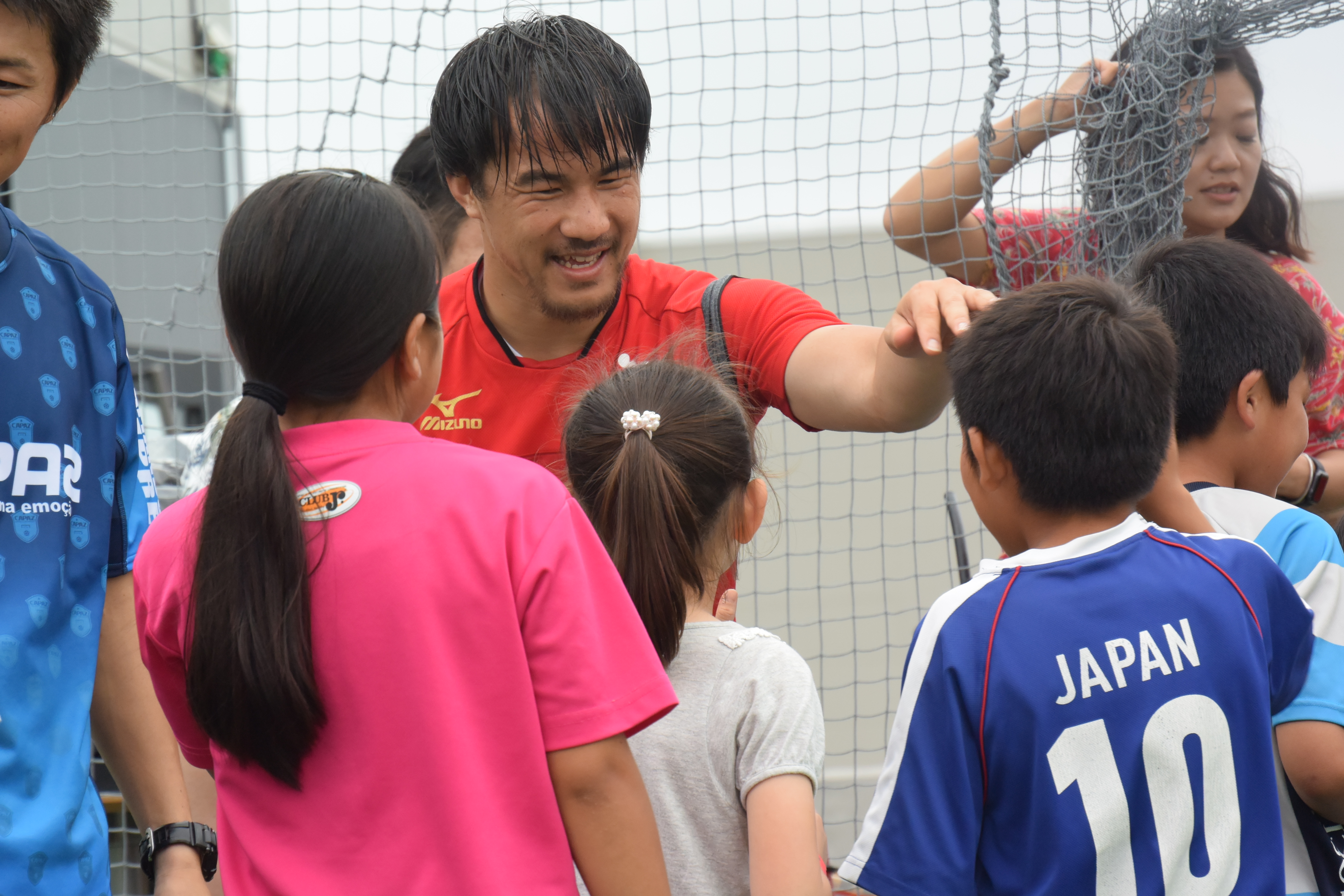 岡崎慎司 日本人の誇りを持って 夢や目標に向かって全力でプレーしている 岡崎が贈るメッセージ Goal Com