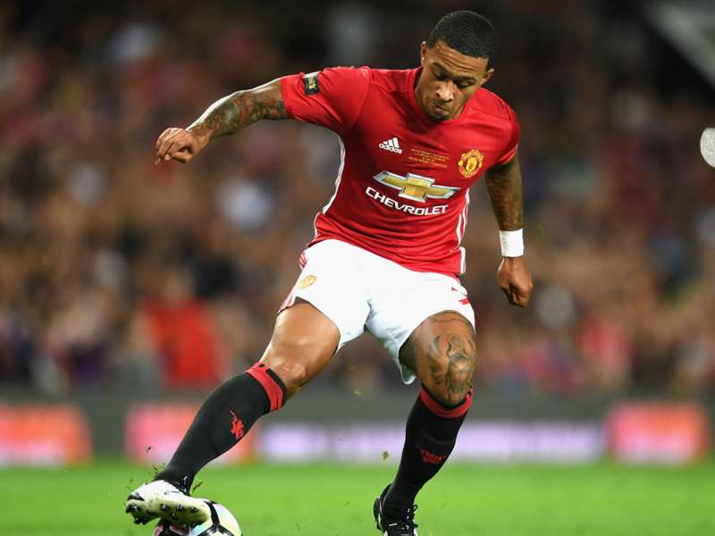 Rumours Roma Considering January Memphis Depay Swoop Goal Com
