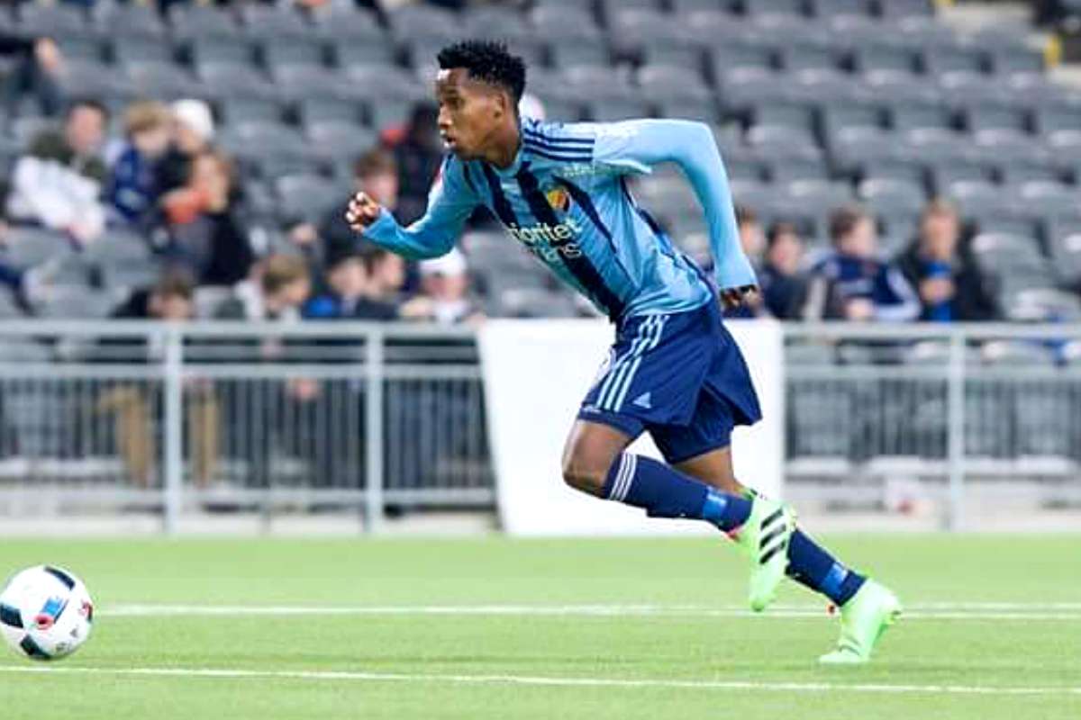 Watch Mihlali Mayambela Scores Cracker In Sweden Goal Com