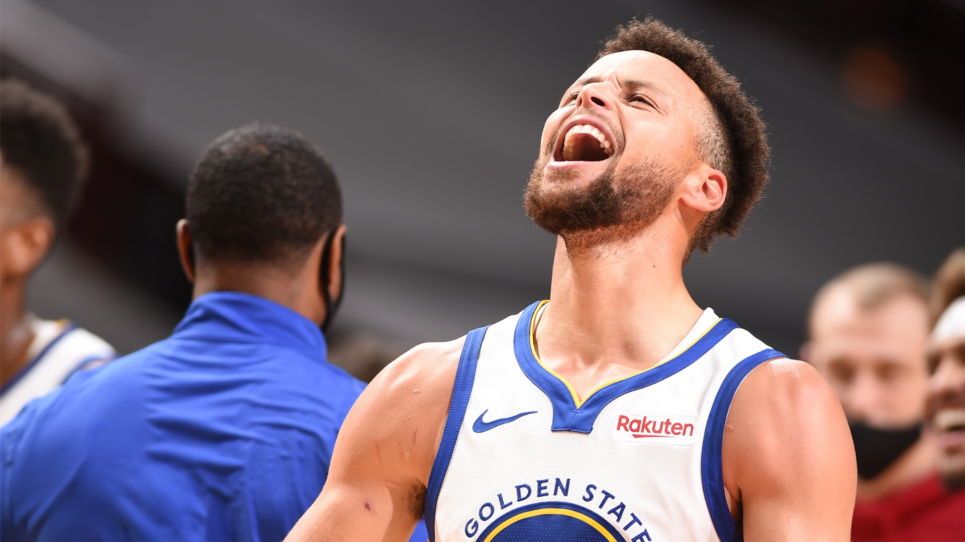 Steph Curry Re Writes Record Books As Golden State Warriors Earn First Win Of The Season Nba Com India The Official Site Of The Nba