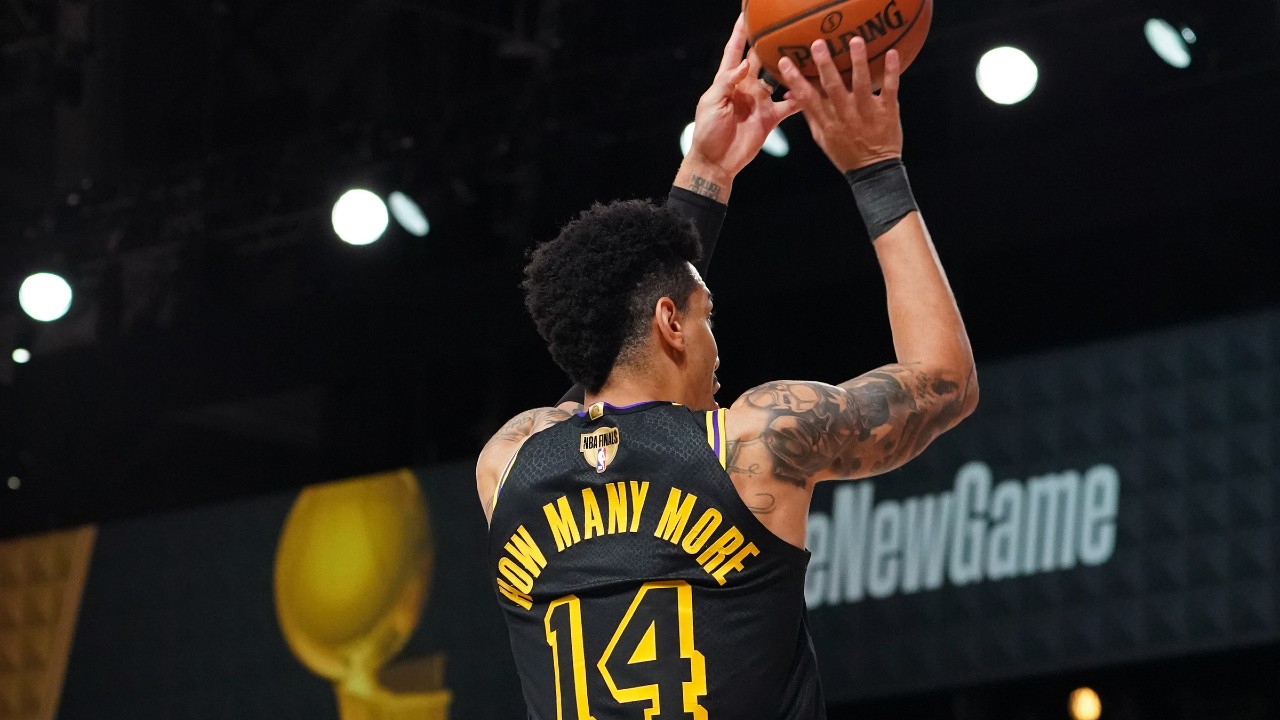 One Play Did Lebron James Make The Right Decision To Kick It Out To Danny Green At The End Of Game 5 Nba Com Canada The Official Site Of The Nba