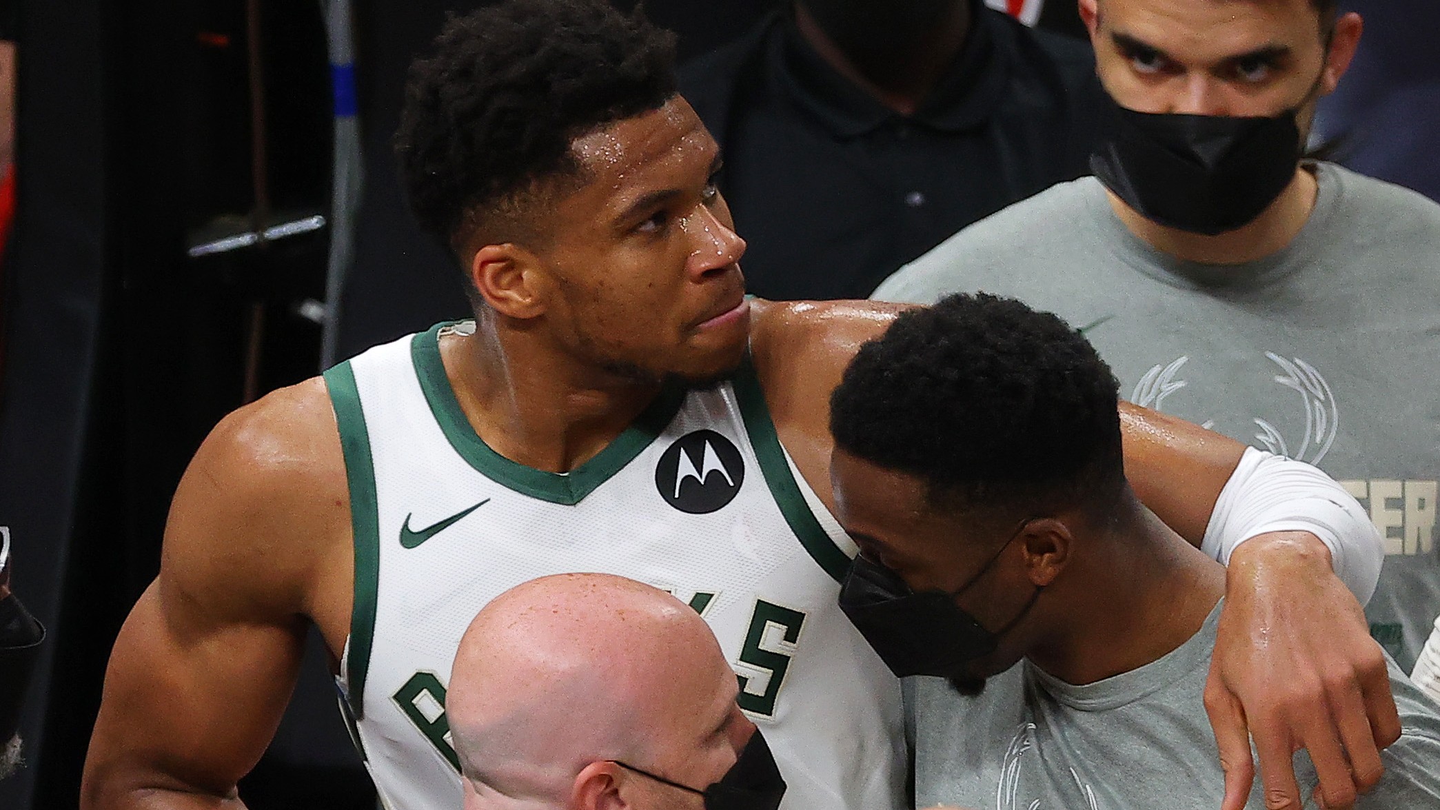 wallpapers Giannis Injury Twitter https ca nba com news nba playoffs 2021 milwaukee bucks face anxious wait for mri on giannis antetokounmpos left knee n0lczds7r8bb17iiad4kdvx2y