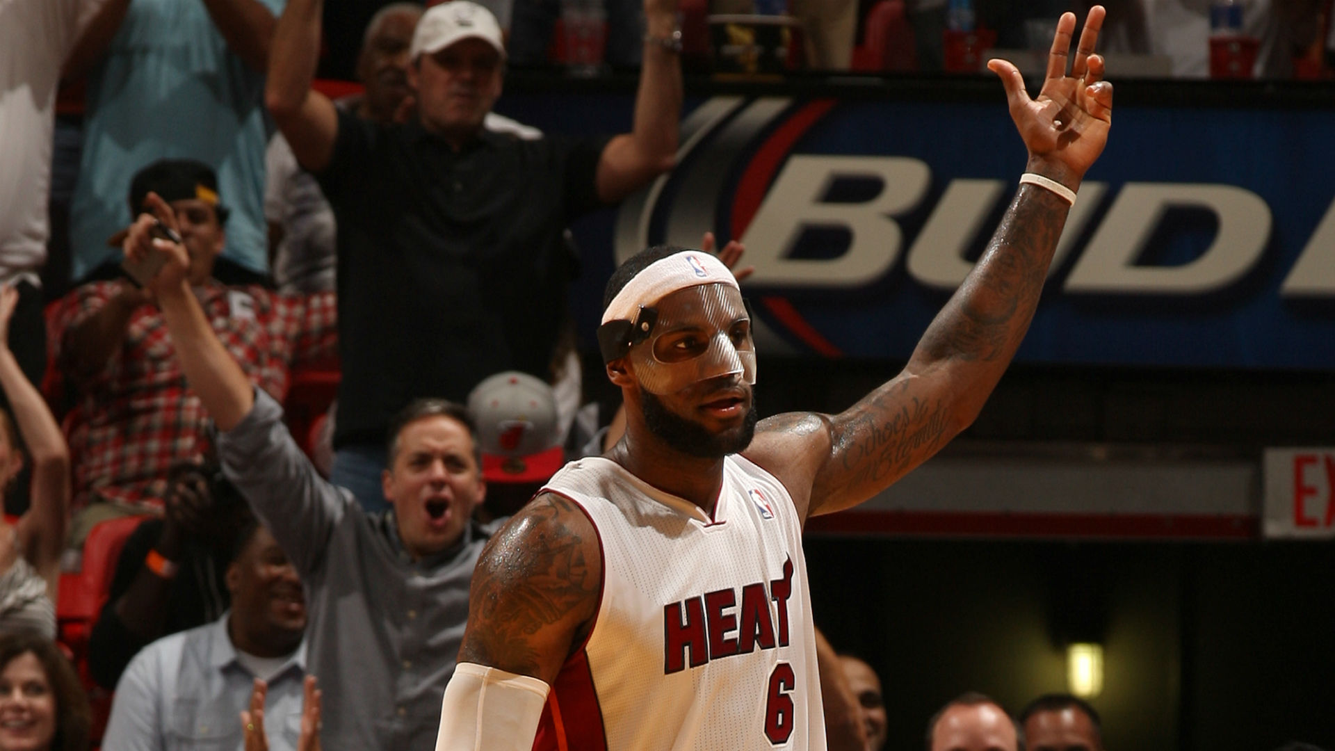 Nbatogetherlive Revive El Record De Anotacion De Lebron James 61 Puntos Con La Camiseta De Miami Heat Nba Com Espana El Sitio Oficial De La Nba
