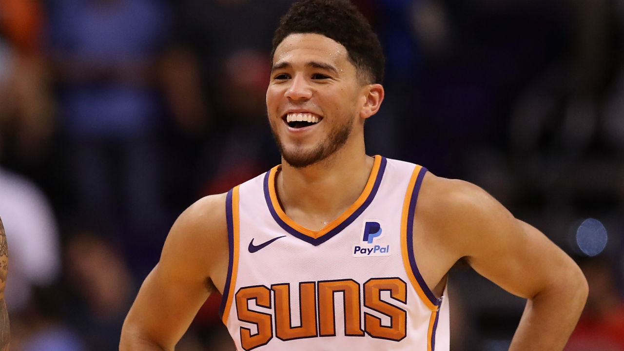 Devin Booker scores 40 points as Phoenix Suns hand Philadelphia 76ers