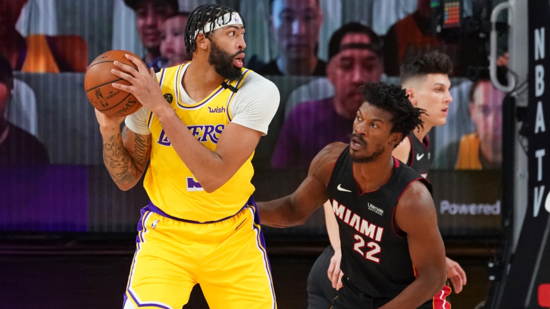 Nba Finals 2020 Anthony Davis Takes Over Game 1 In Finals Debut To Lead Lakers Past Heat Nba Com Canada The Official Site Of The Nba