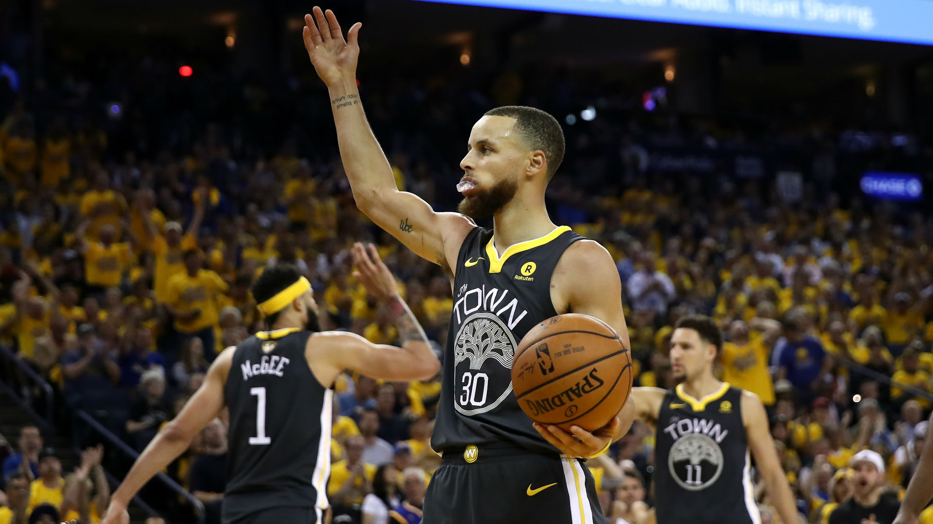 Stephen Curry Warriors cruise past Cavs grab 2-0 series 