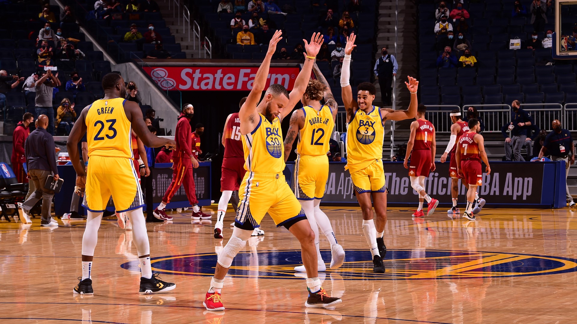 Steph Curry puts on a show to top Nikola Jokic in first win in front of fans at Chase Center - Vimarsana News