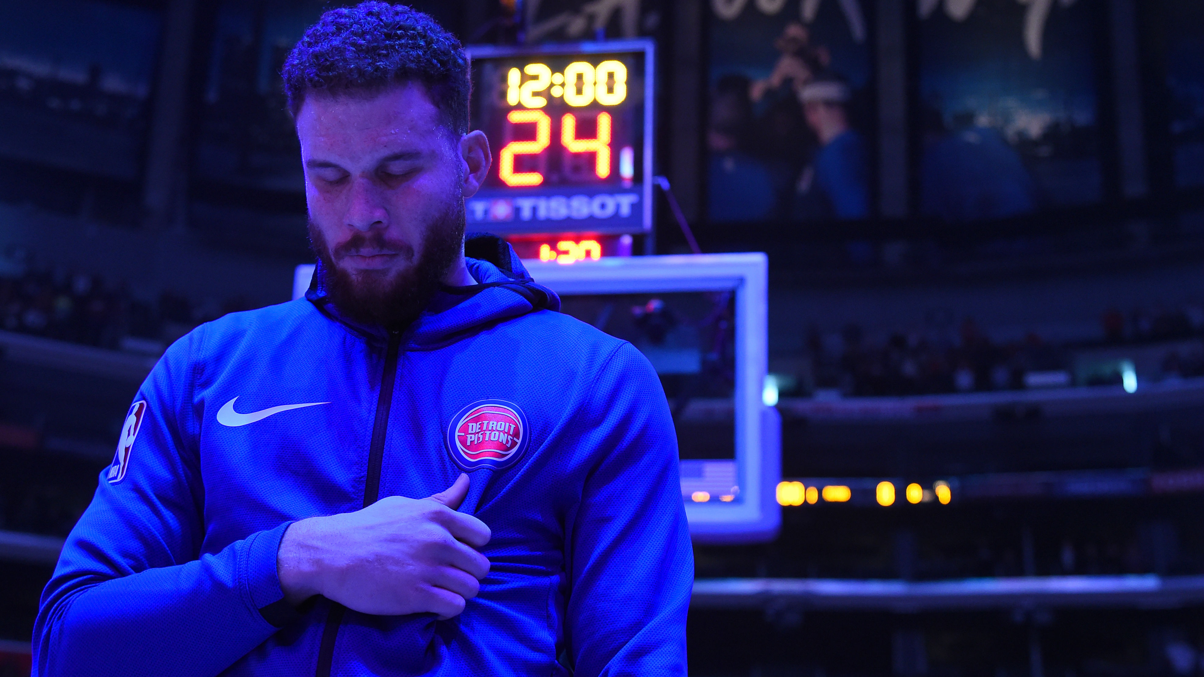 La ovación y el homenaje de Los Angeles Clippers a Blake ...