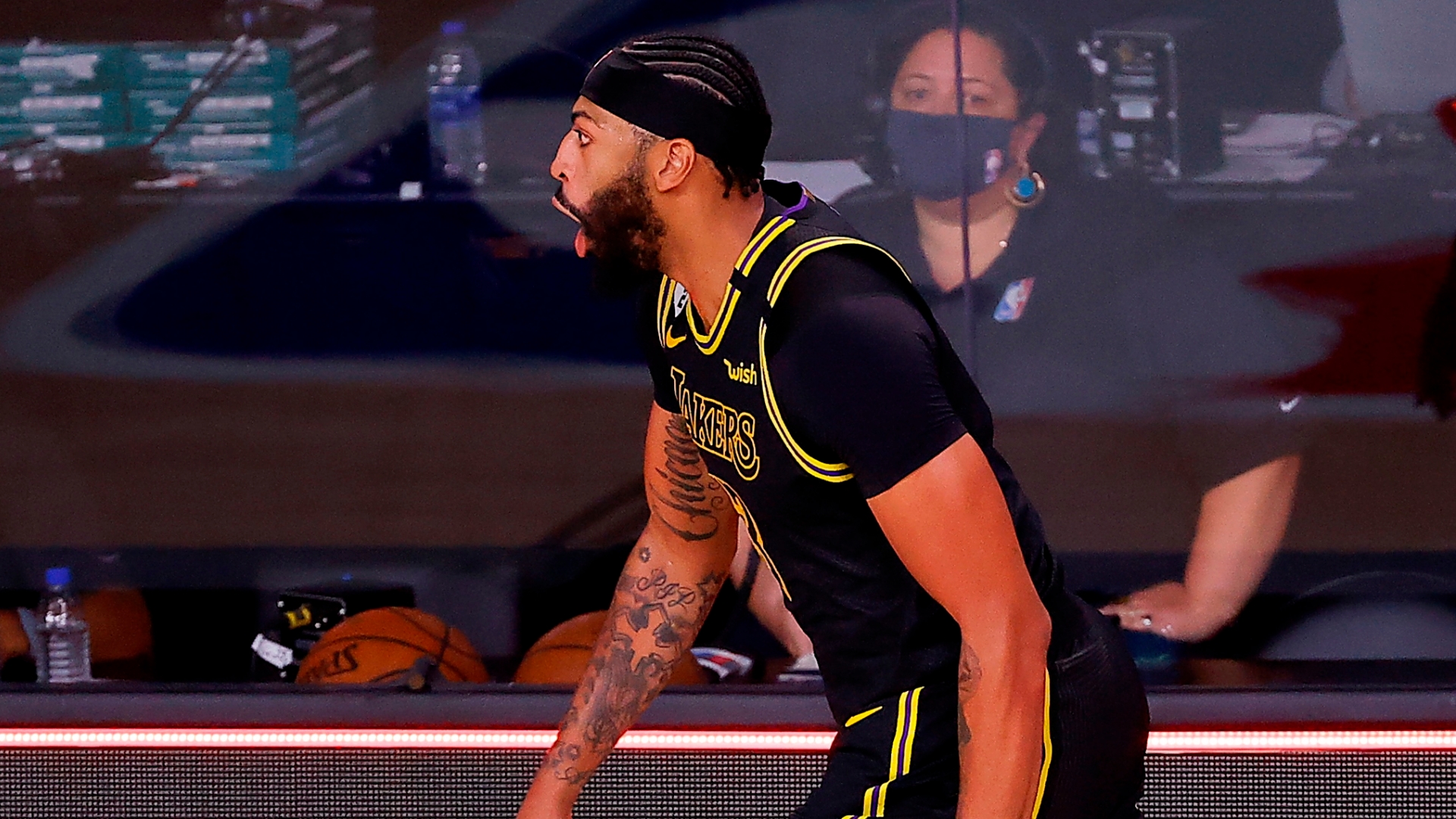 Nba Playoffs 2020 Anthony Davis Yelled Kobe After Nailing Buzzer Beater Paying Tribute To Laker Legend Kobe Bryant Nba Com Canada The Official Site Of The Nba