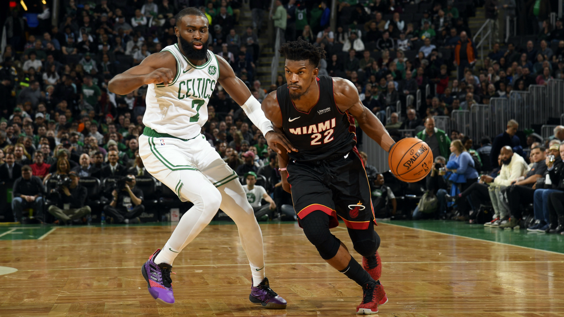Jimmy Butler Vs Jaylen Brown Perimetrales Salidos Del Mismo Molde Para Encabezar Un Gran Miami Heat Vs Boston Celtics Nba Com Argentina El Sitio Oficial De La Nba