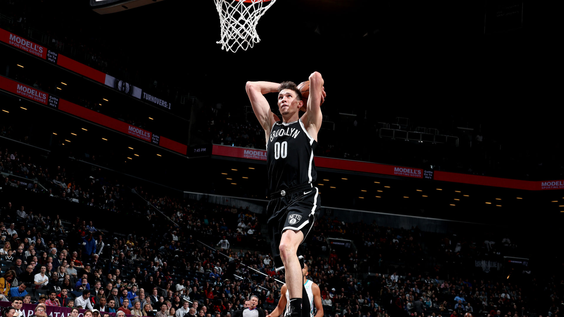 Rodions Kurucs explota su oportunidad como titular y se ...