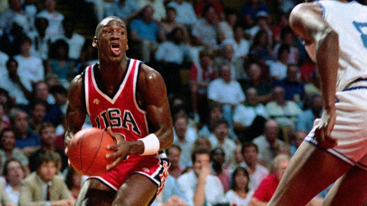 Michael Jordan tuvo su primera participación olímpica en las olimpiadas de los Angeles