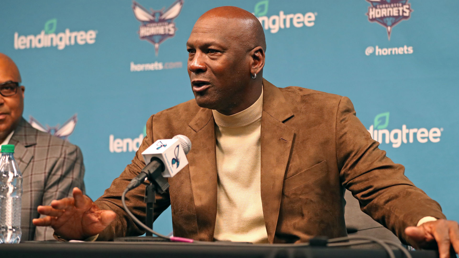 Michael Jordan starts NASCAR team with Bubba Wallace as ...