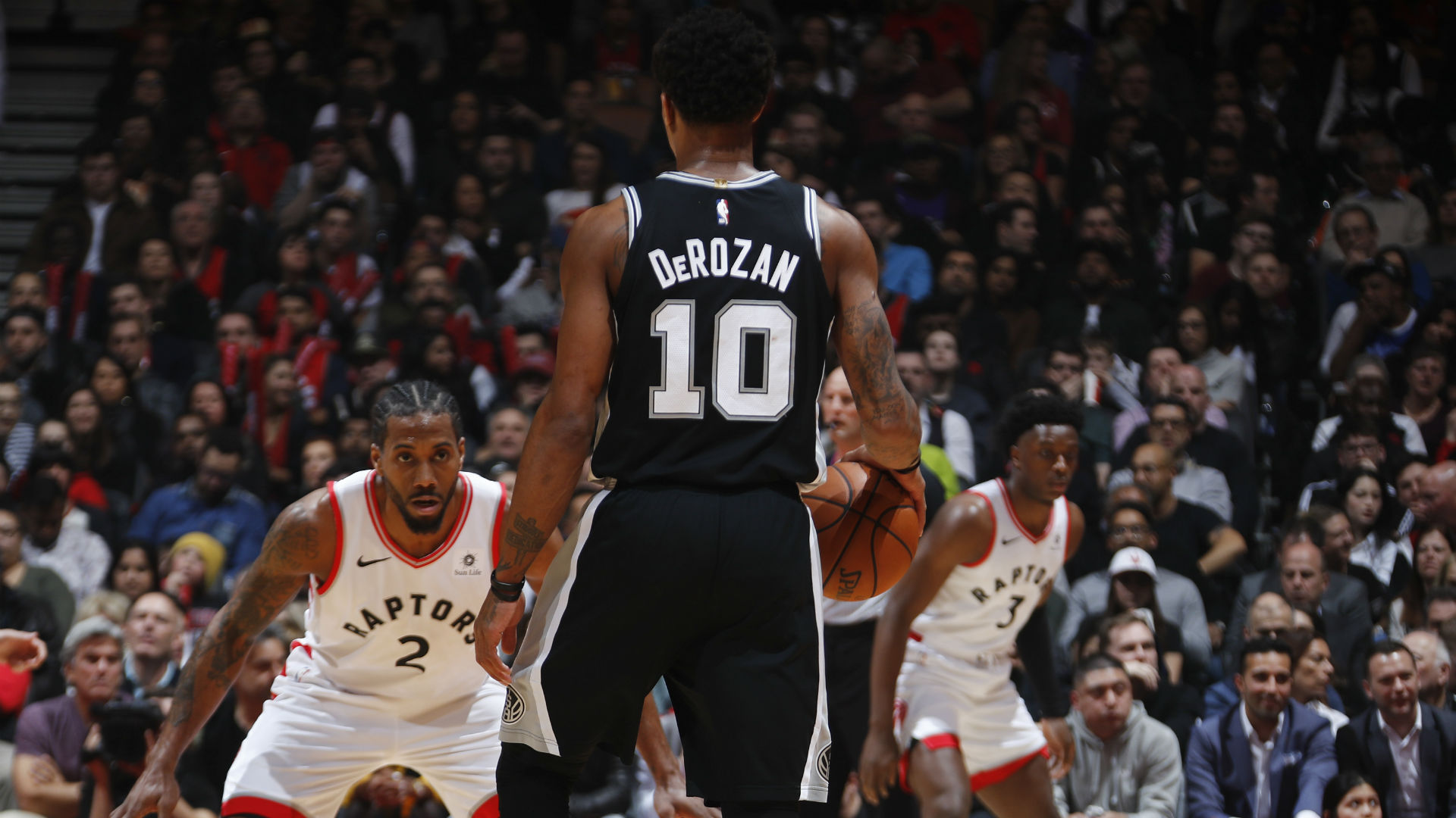 Kyle Lowry Raptors Spoil Demar Derozan S Return To Toronto With 120 117 Win Nba Com Canada The Official Site Of The Nba