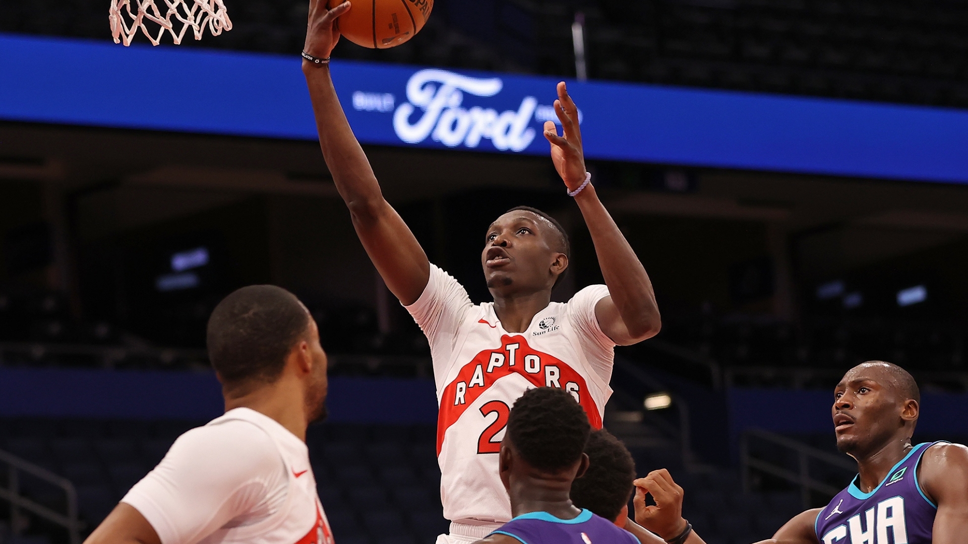 Toronto Raptors vs. Charlotte Hornets: Live score updates ...
