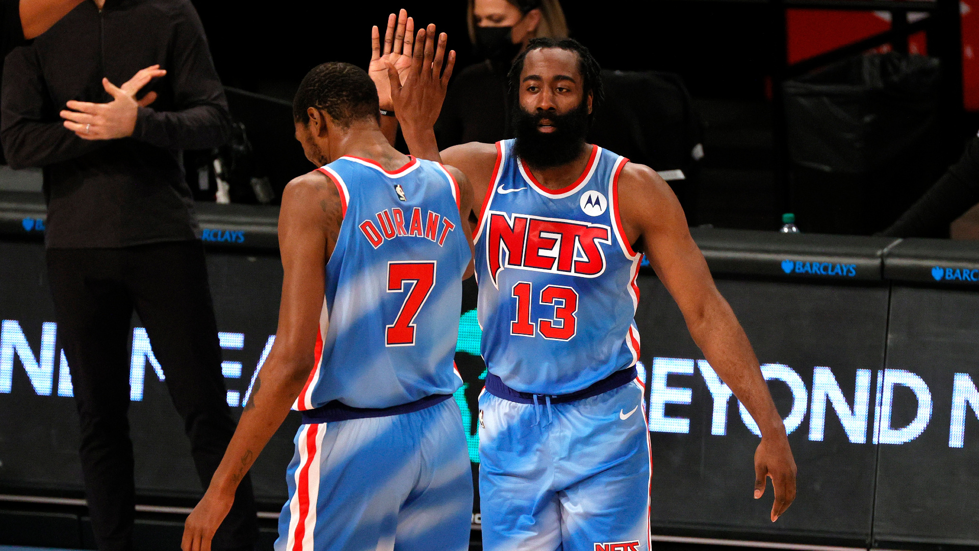 Brillante debut de James Harden en Brooklyn Nets: triple ...