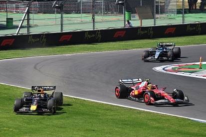 images-amp-YvKQQoE6-s2-max-verstappen-red-bull-racing