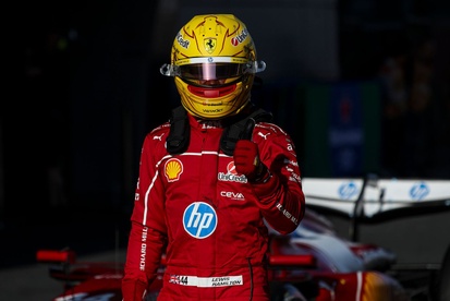 images-amp-6gpgaMl0-s2-lewis-hamilton-ferrari
