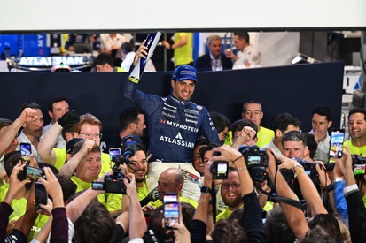 images-amp-25d3dqQ0-s2-carlos-sainz-williams