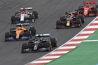 images-amp-0qXbZDg6-s2-lewis-hamilton-mercedes-f1-w11