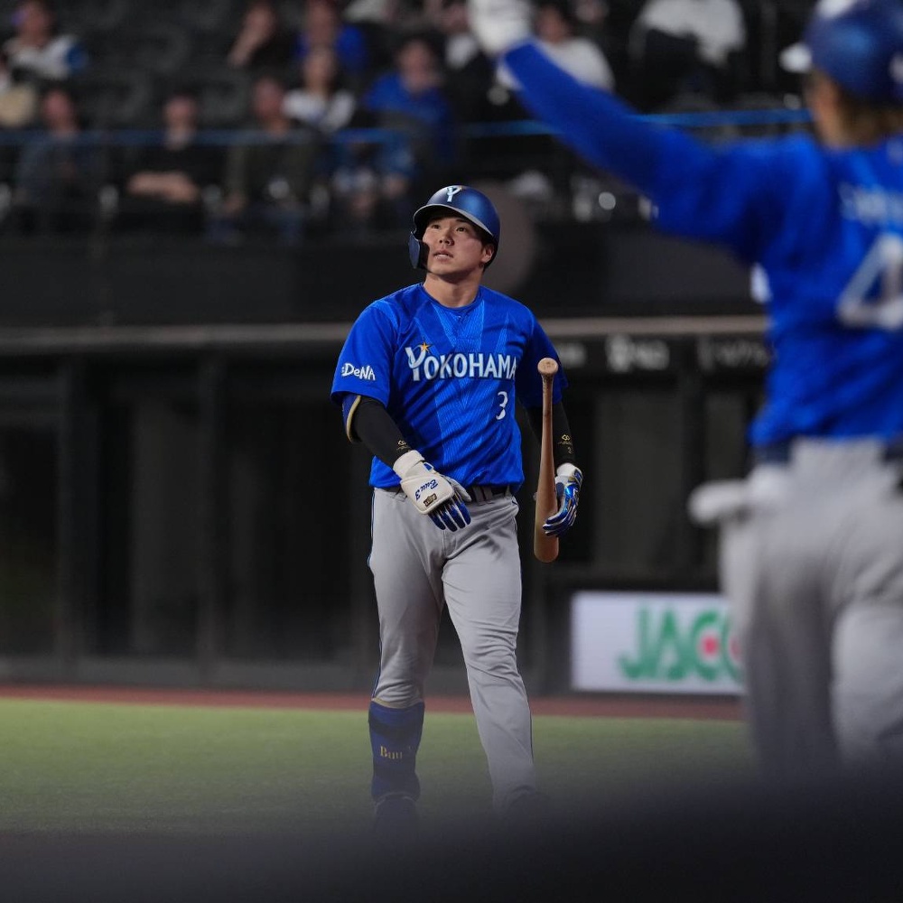 阪神・森下翔太が2ランホームラン、才木浩人が完封で4勝目｜阪神×巨人