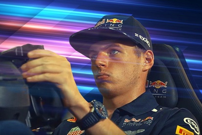 images-amp-YW7n4KKY-s2-motorsport-max-verstappen-sim-