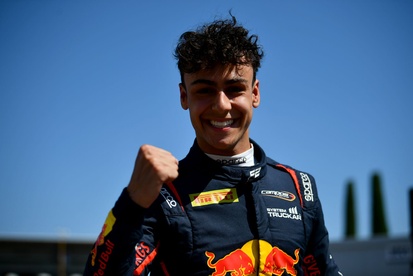 images-amp-0ZR9Dk50-s2-pole-sitter-arvid-lindblad-cam-2