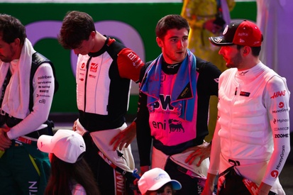 images-amp-6xEwLer0-s2-fernando-alonso-aston-martin-r