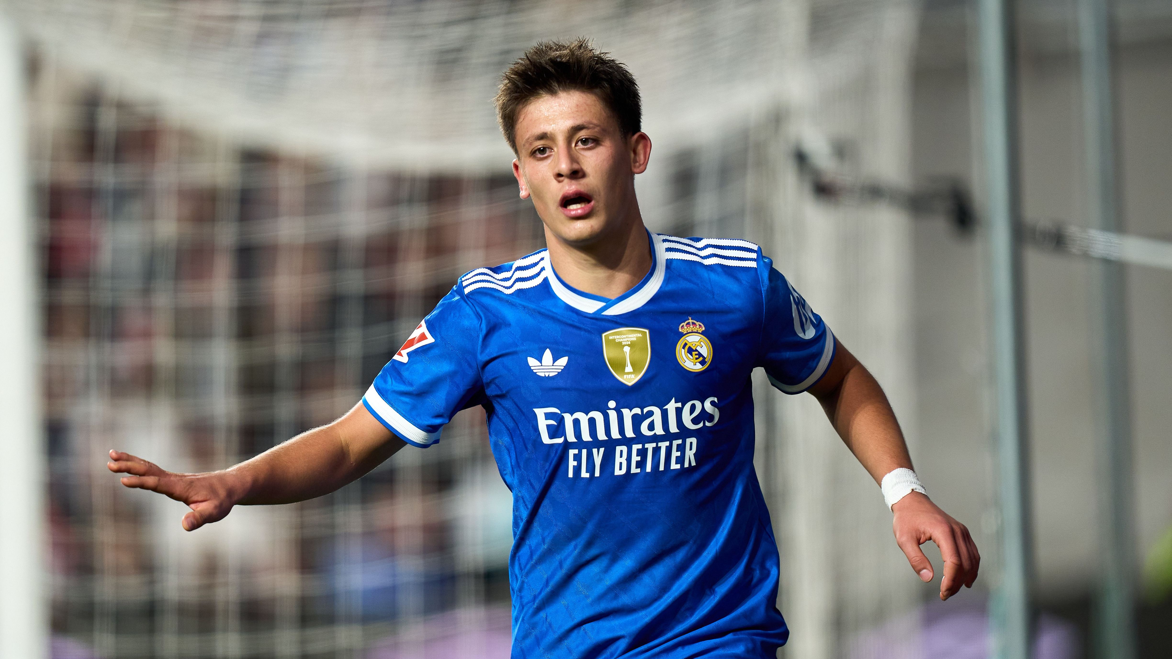 ハイライン戦術が崩壊気味のバルセロナだが…デコSD「バルサのスタイル