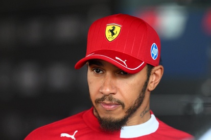 images-amp-0rGX4md2-s2-lewis-hamilton-ferrari