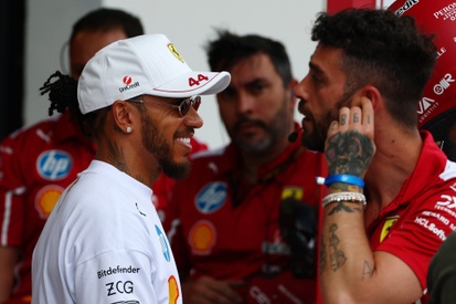 images-amp-6VRzZAV6-s2-lewis-hamilton-ferrari