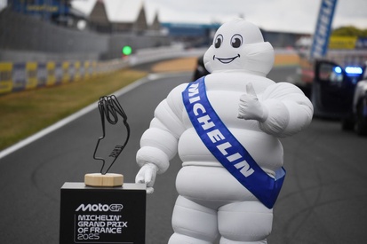 images-amp-6gplryn0-s2-el-hombre-michelin-con-el-trof