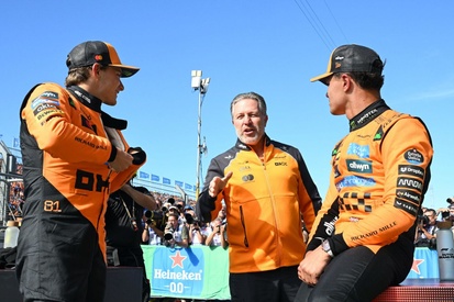 images-amp-YBeBJ982-s2-lando-norris-mclaren-oscar-pia