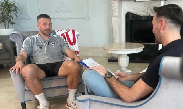 Podolski si racconta: "Il migliore? Ronaldo il Fenomeno. Arteta ha imparato da Wenger"