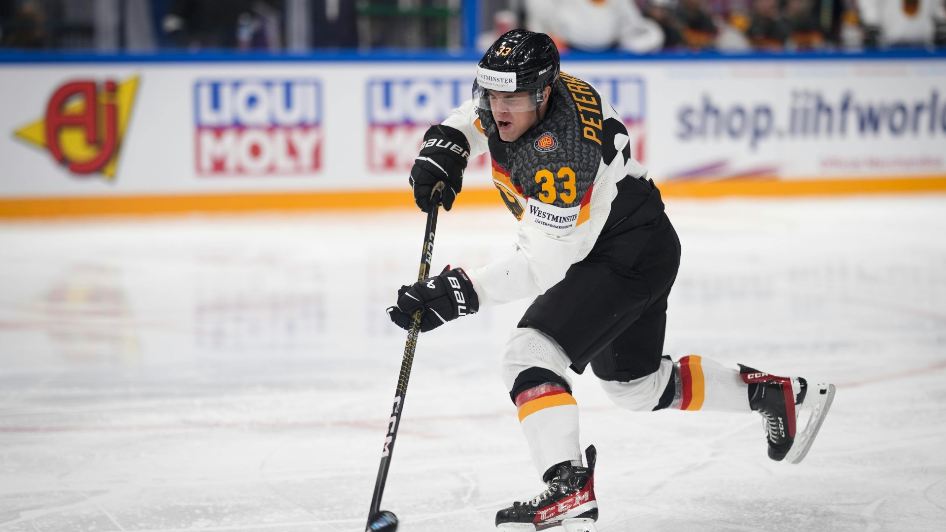 EishockeyWM DEBTeam zieht ins Viertelfinale ein DAZN News DE