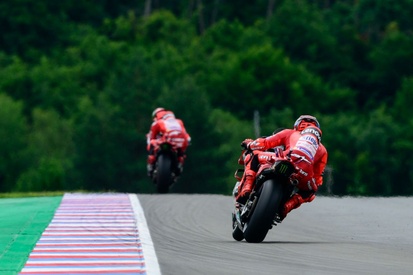images-amp-YKE7y880-s2-marc-maquez-ducati-team