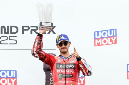 images-amp-YW78VkBY-s2-francesco-bagnaia-ducati-2