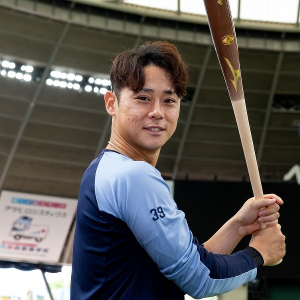 npbバット 伊藤裕季也 楽天・伊藤裕季也、カッコよすぎる確信弾の“決めポーズ”に反響 高々と