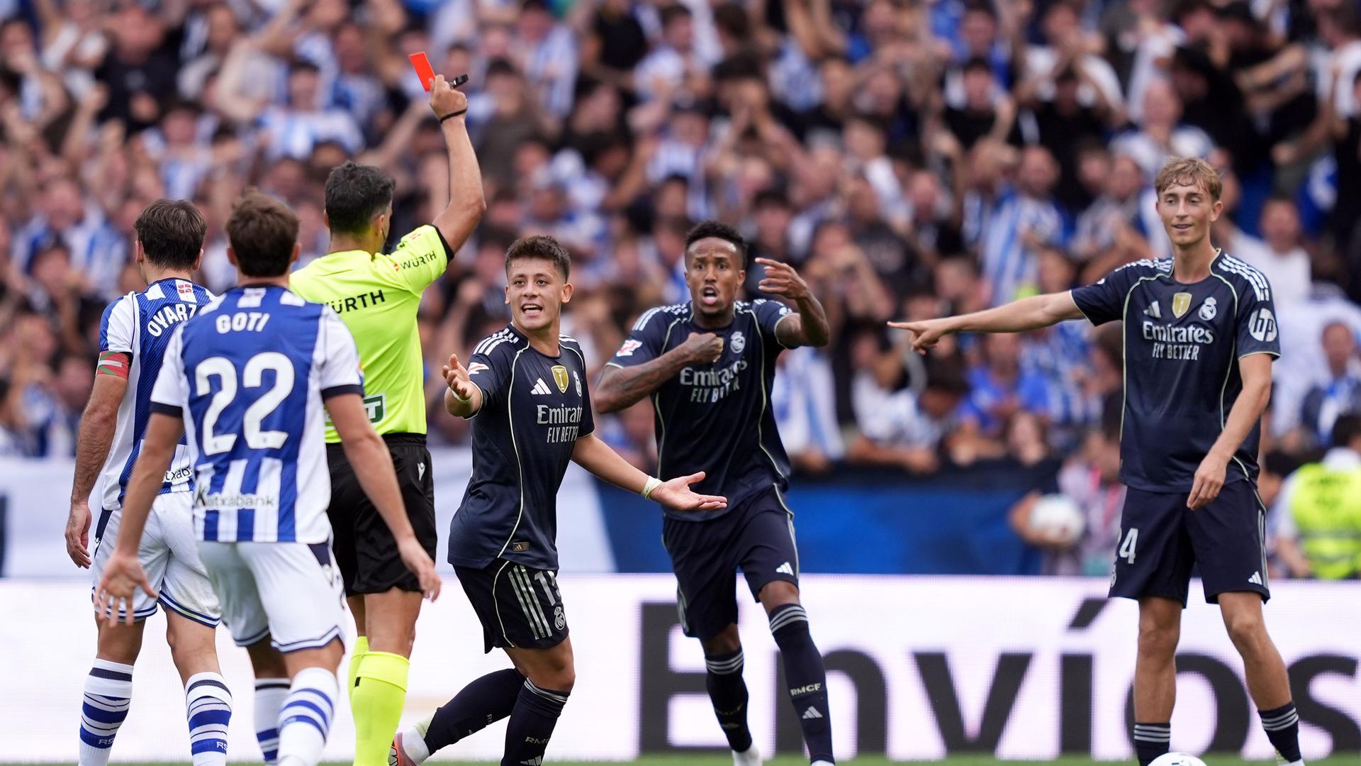 ロナウド 350試合出場 レアルマドリー C・ロナウド、レアルで公式戦350試合出場達成 驚異の得点数は