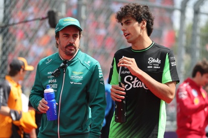 images-amp-2d1kXVwY-s2-fernando-alonso-aston-martin-r-2