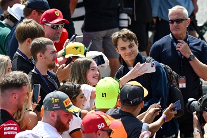 images-amp-6b7dXxw0-s2-oscar-piastri-mclaren