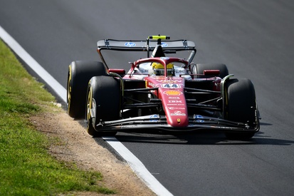 images-amp-01WVgADY-s2-lewis-hamilton-ferrari