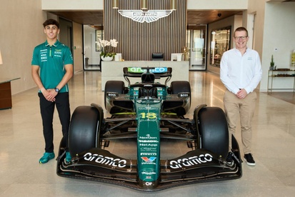 images-amp-254MmzN0-s2-mari-boya-y-andy-cowell