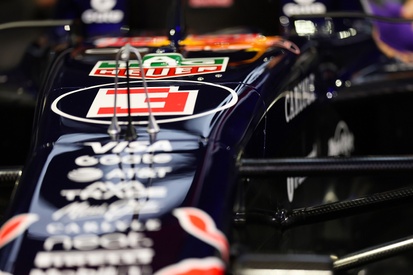 images-amp-YXyp8Mo6-s2-red-bull-racing-livery